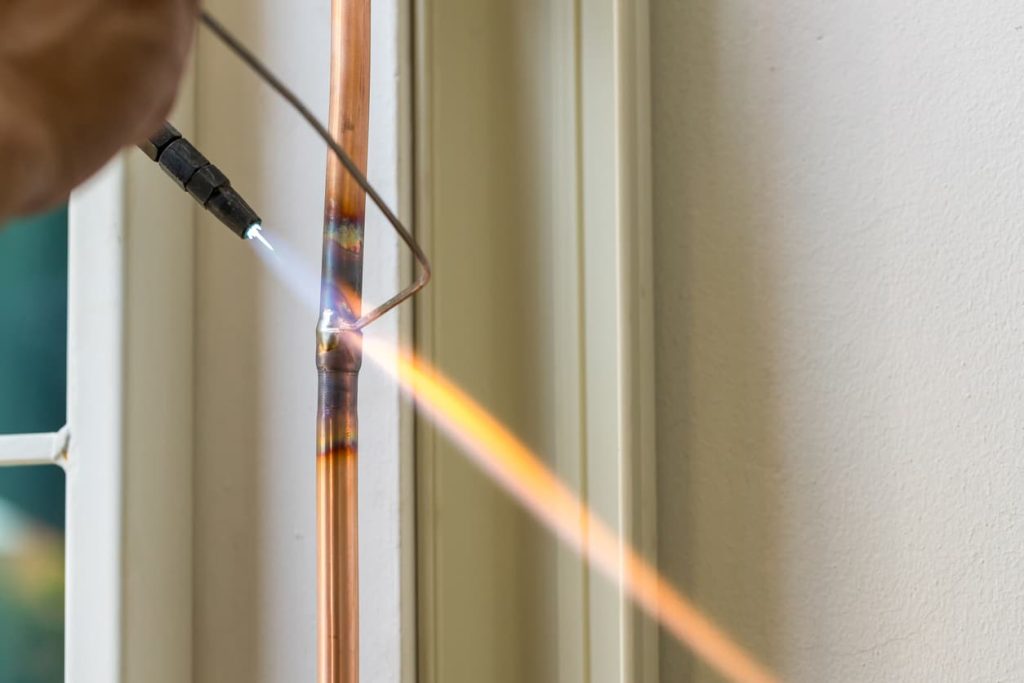 Welding of copper pipe of a methane gas pipeline